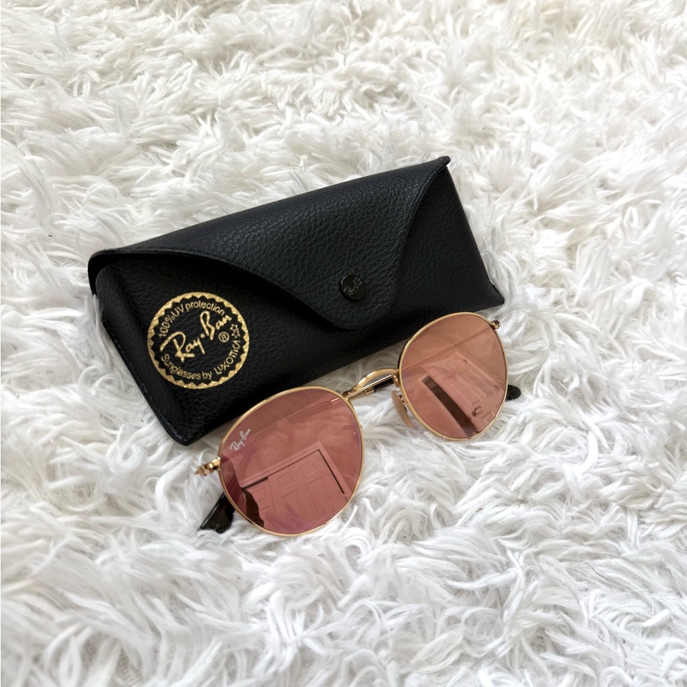 Ray-Ban Gold Metal Sunglasses with Pink Lenses
